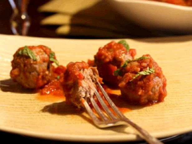 Spicy Lamb Meatballs in Tomato Sauce