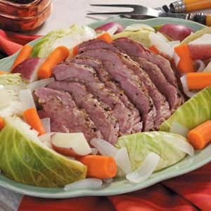 Crockpot Corned Beef & Cabbage Dinner