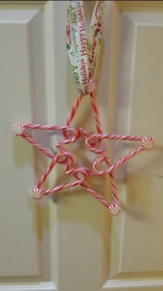 Candy Cane Star Wreath